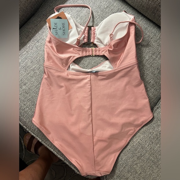 Shade & Shore women’s cut out one piece swimsuit - Picture 4 of 6